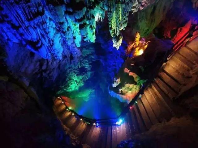 推动人居环境“整形塑魂” 建设宜居宜业和美乡村